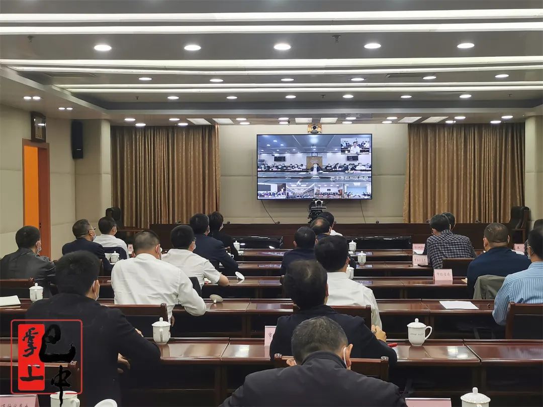 何平在市委應對新冠肺炎疫情工作領導小組視頻調(diào)度會上強調(diào)